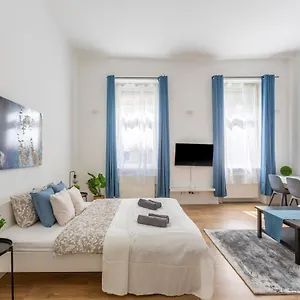 Casa vacanze Exclusive With Sauna Next To The New York Café, Budapest
